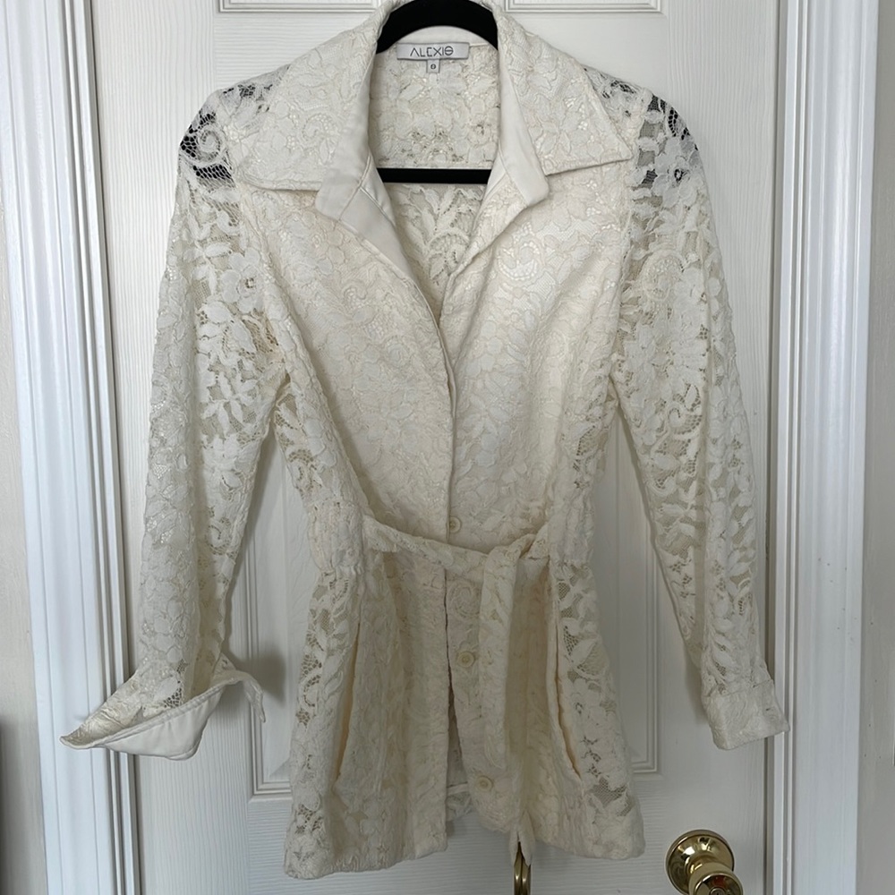ALEXIS white blouse